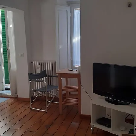 Casa Iolanda Apartment *